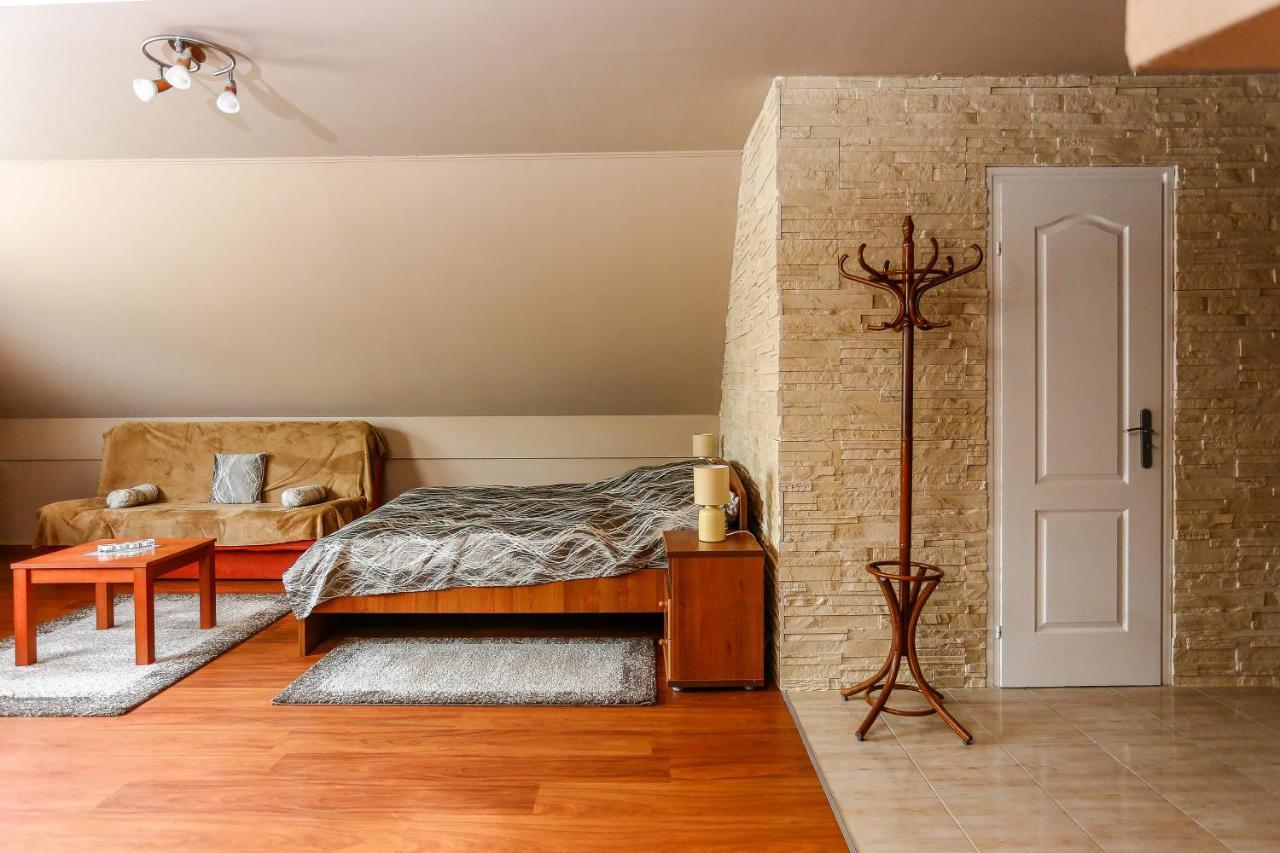 Gardi Apartman Сексард Экстерьер фото