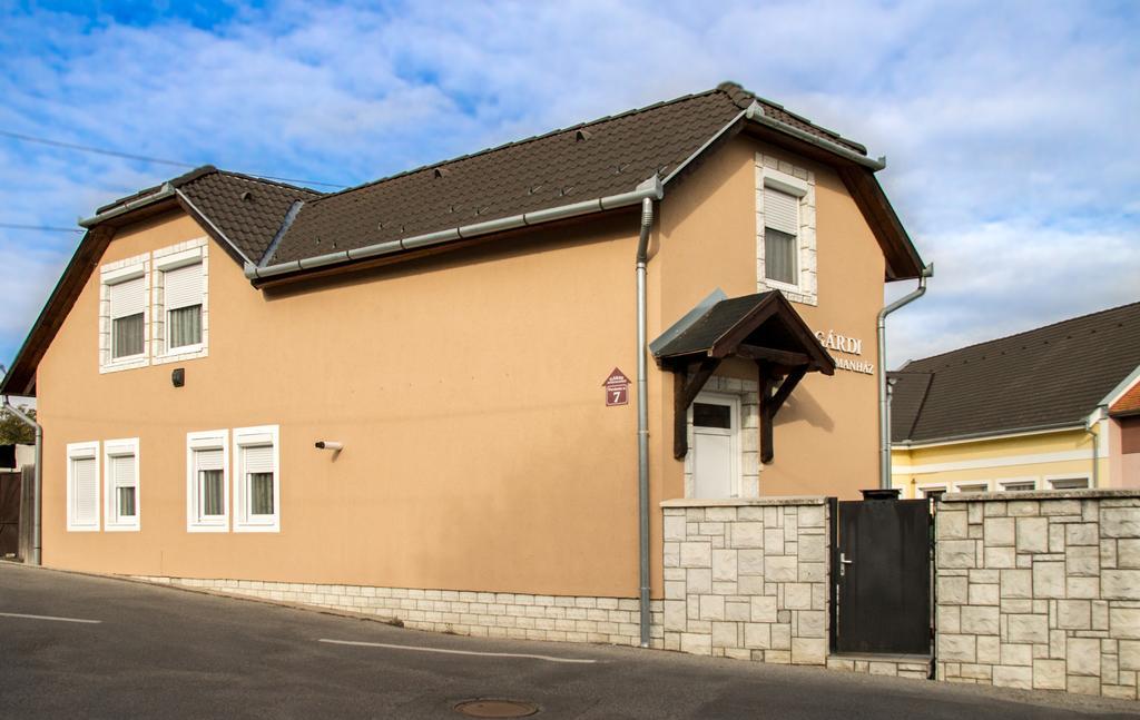 Gardi Apartman Сексард Экстерьер фото