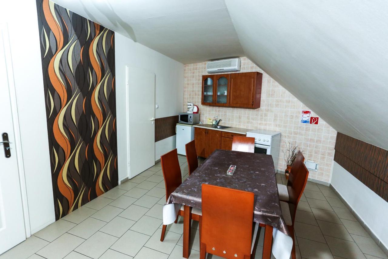Gardi Apartman Сексард Экстерьер фото