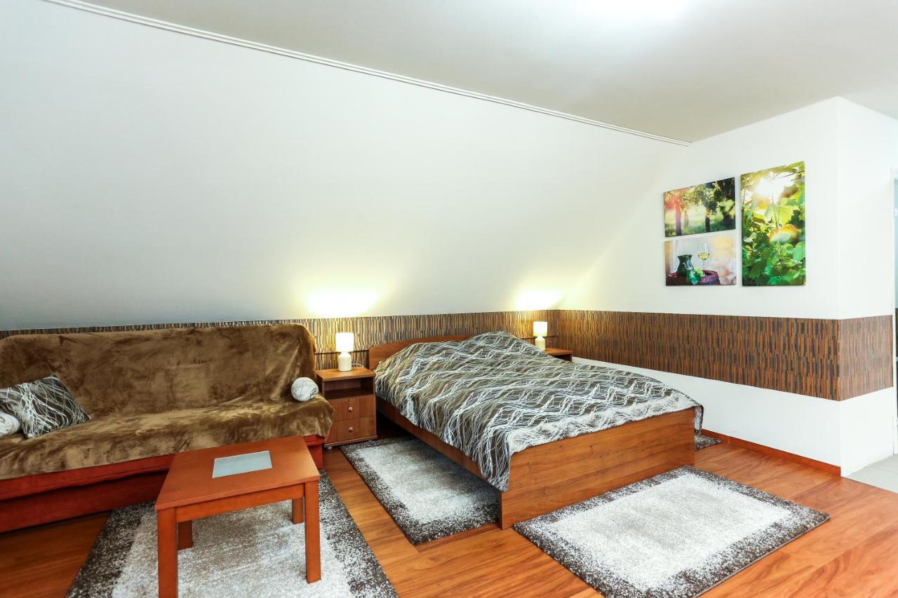 Gardi Apartman Сексард Экстерьер фото