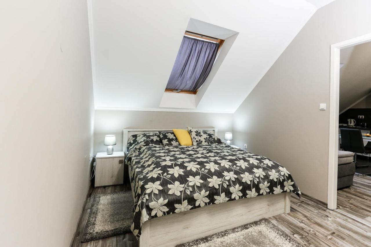 Gardi Apartman Сексард Экстерьер фото